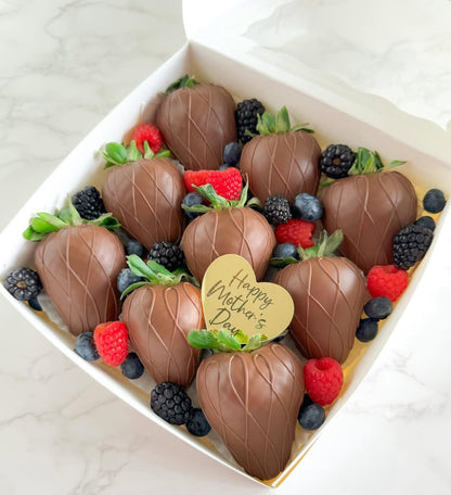 9 Fresas con frutos del bosque